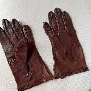 Vintage Brown Leather Gloves with Fringe Detail